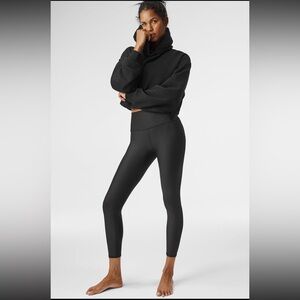 Alo 7/8 High-Waist Airlift Legging (Size Small)